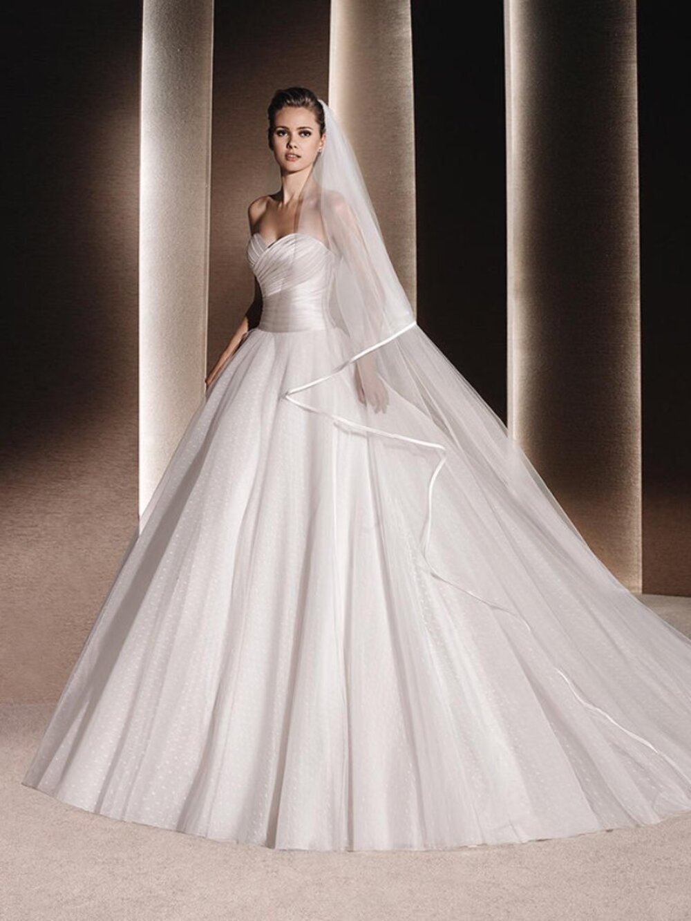 La Sposa by Pronovias Wedding Dress